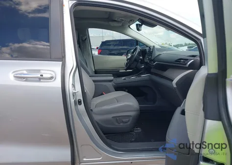 2021 Toyota Sienna Xle from USA, damaged, VIN 5TDYRKEC0MS024065